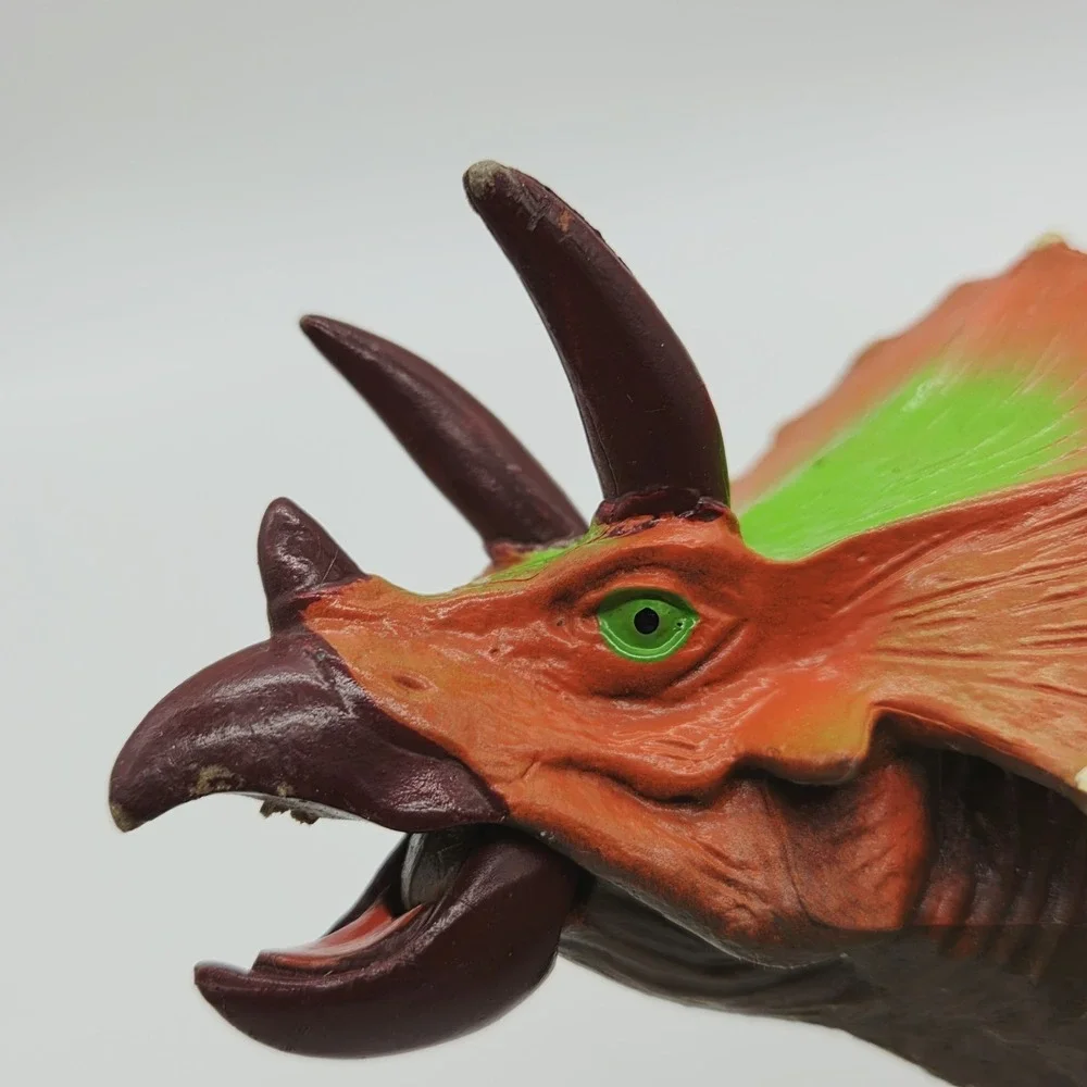 Chompsaur Chomping Mouth Dinosaur Triceratops Orange Green